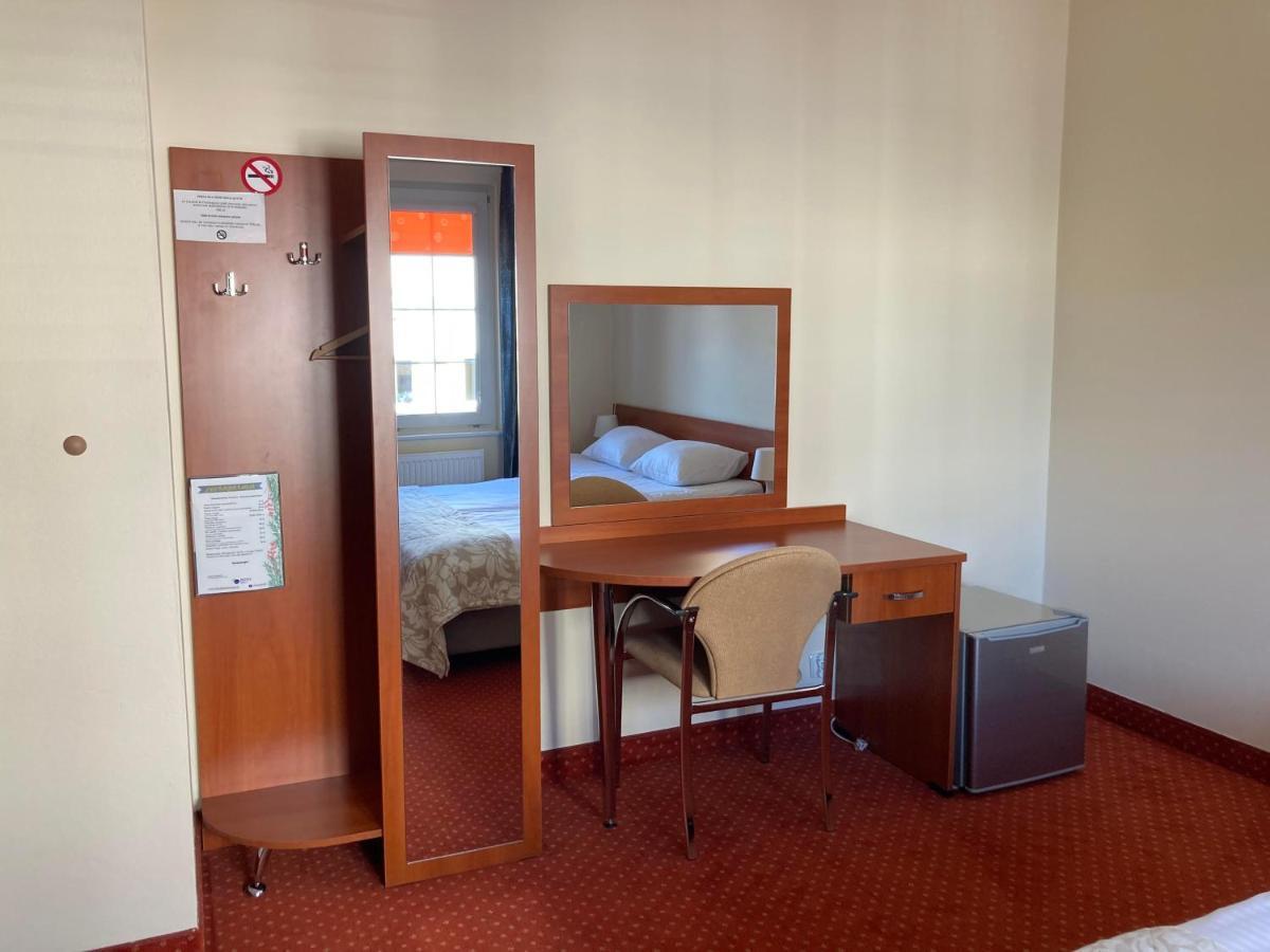 Hotel Gryf Koscierzyna Luaran gambar